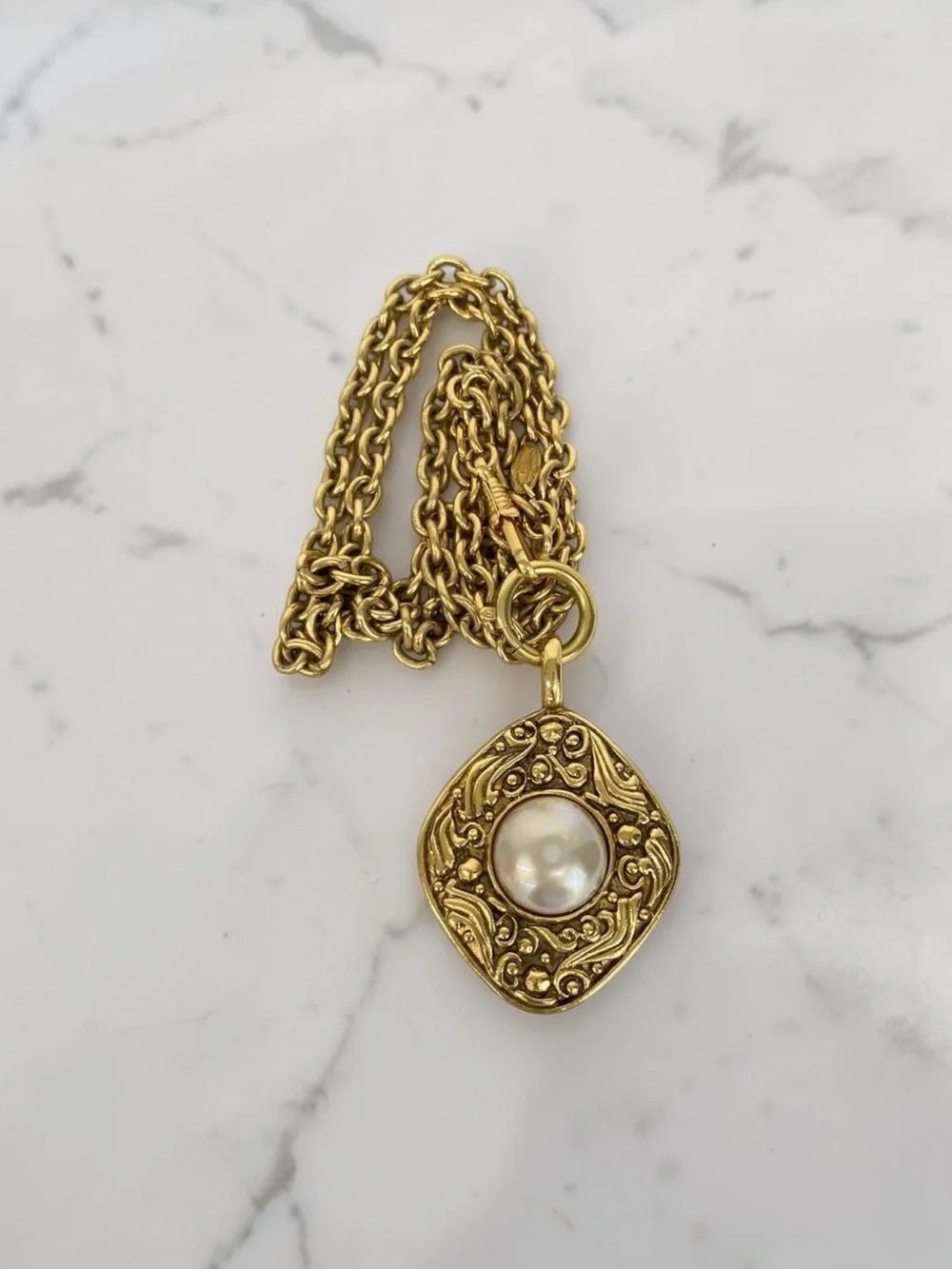 CHANEL authentic vintage